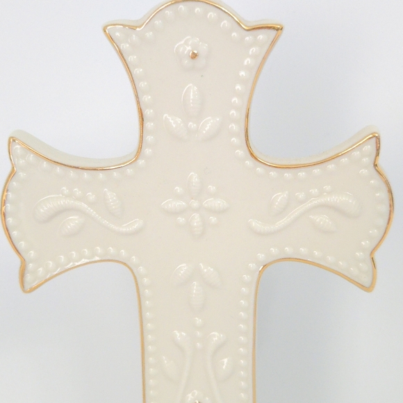 NWOT Lenox Ivory Gold Faith Christian Cross Sweet Inspirations Ceramic Figurine - Picture 2 of 6